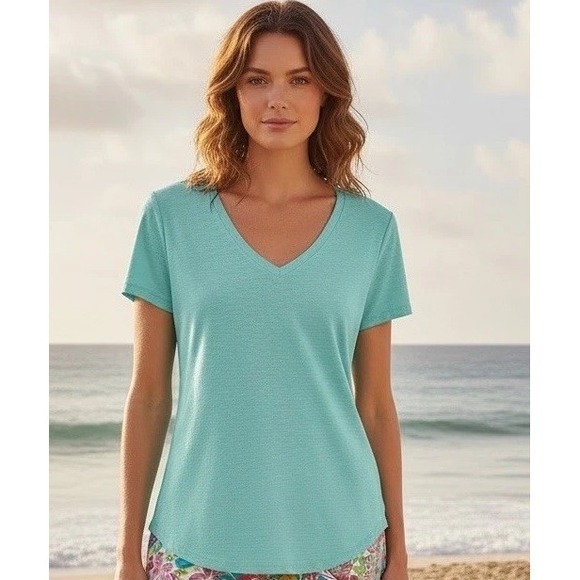 Lilly Pulitzer Tops - New Lilly Pulitzer New Etta Top V Neck‎ Tee Size Medium Mint Solid T Shirt RARE
